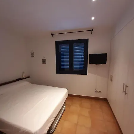 Cal Montaner Casa 3 3 Banos Y Garaje 카다케스